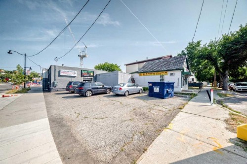 632 Marsh Road Ne, Calgary, AB - Outdoor