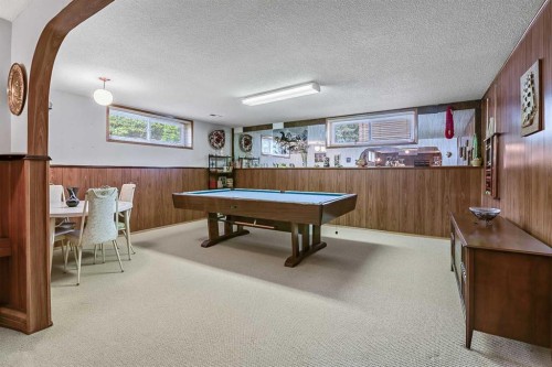832 Canna Crescent Sw, Calgary, AB - Indoor Photo Showing Other Room