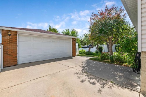832 Canna Crescent Sw, Calgary, AB - Outdoor With Exterior