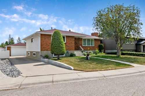 832 Canna Crescent Sw, Calgary, AB - Outdoor