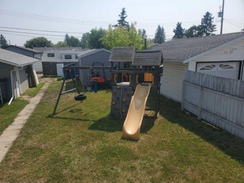 10301 103Rd Street, High Level, AB - Outdoor