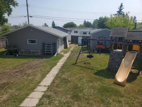 10301 103Rd Street, High Level, AB - Outdoor