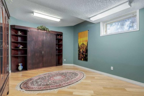 1001 East Chestermere Drive, Chestermere, AB - Indoor Photo Showing Other Room