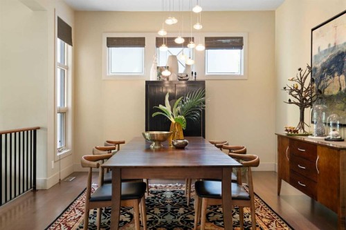 1215 Sifton Boulevard Sw, Calgary, AB - Indoor Photo Showing Dining Room