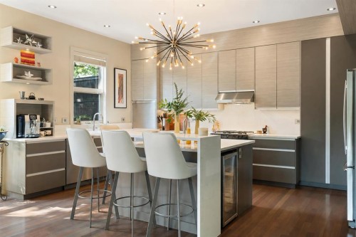 1215 Sifton Boulevard Sw, Calgary, AB - Indoor