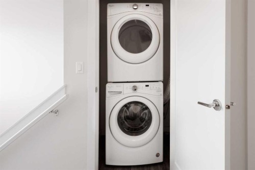 124 Walgrove Cove Se, Calgary, AB - Indoor Photo Showing Laundry Room