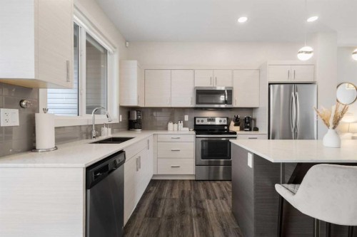 124 Walgrove Cove Se, Calgary, AB - Indoor Photo Showing Kitchen With Stainless Steel Kitchen With Upgraded Kitchen