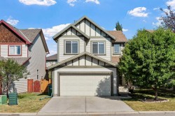 52 Copperfield Close SE Calgary, AB T2Z 4L2