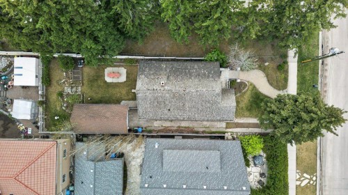 924 7A Street Nw, Calgary, AB - Outdoor