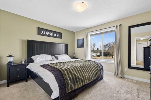 216 Ranch Downs, Strathmore, AB - Indoor Photo Showing Bedroom