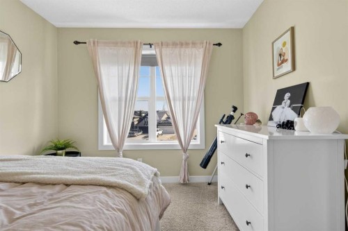 216 Ranch Downs, Strathmore, AB - Indoor Photo Showing Bedroom