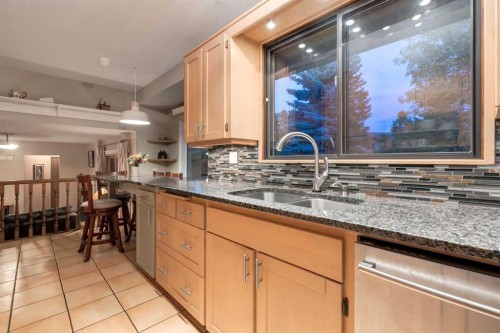 544 Brookmere Crescent Sw, Calgary, AB 