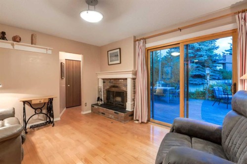 544 Brookmere Crescent Sw, Calgary, AB 