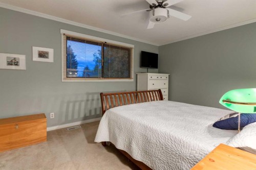 544 Brookmere Crescent Sw, Calgary, AB 