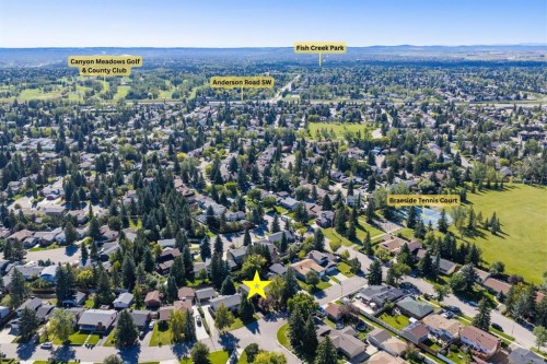 544 Brookmere Crescent Sw, Calgary, AB 