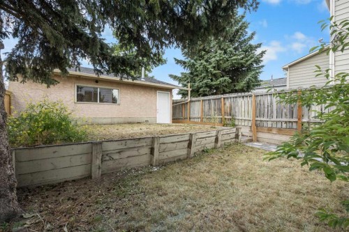 155 Sandarac Way Nw, Calgary, AB - Outdoor