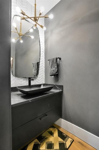 1042 13 Avenue Sw, Calgary, AB - Indoor Photo Showing Other Room