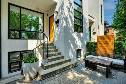 1042 13 Avenue Sw, Calgary, AB - Outdoor With Exterior