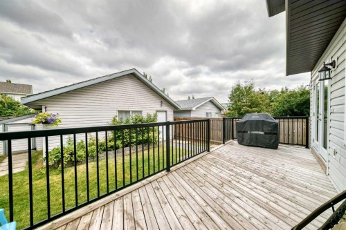 27 Erin Meadow Crescent Se, Calgary, AB - Outdoor With Deck Patio Veranda With Exterior