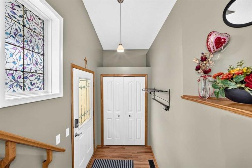 27 Erin Meadow Crescent Se, Calgary, AB - Indoor Photo Showing Other Room