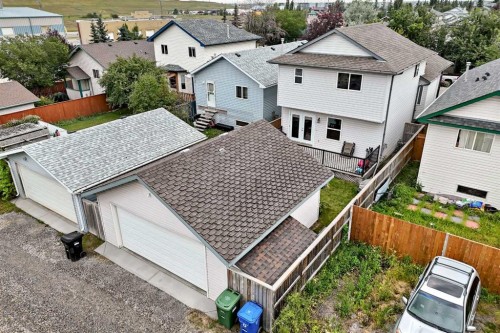 27 Erin Meadow Crescent Se, Calgary, AB - Outdoor With Exterior