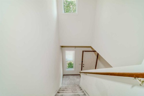 15 Harvest Glen Heights Ne, Calgary, AB - Indoor Photo Showing Other Room