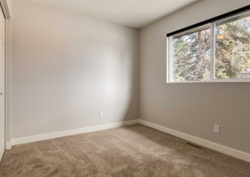 176 Mapleburn Drive Se, Calgary, AB - Indoor Photo Showing Other Room