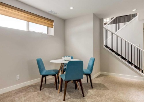 176 Mapleburn Drive Se, Calgary, AB - Indoor