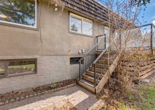 176 Mapleburn Drive Se, Calgary, AB - Outdoor