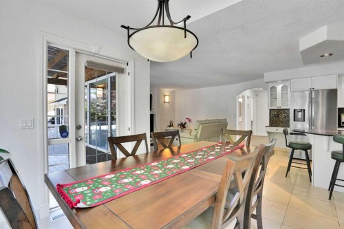 132 Evergreen Close Sw, Calgary, AB - Indoor Photo Showing Dining Room