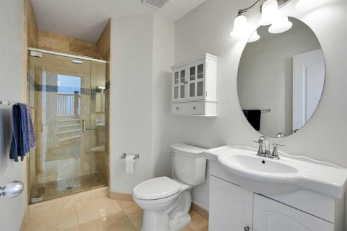 132 Evergreen Close Sw, Calgary, AB - Indoor Photo Showing Bathroom