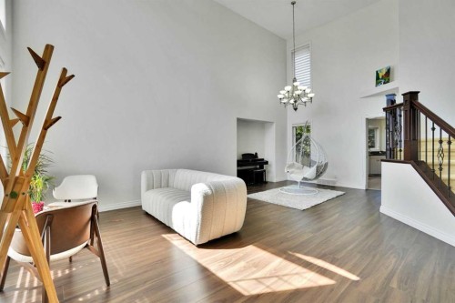 132 Evergreen Close Sw, Calgary, AB - Indoor