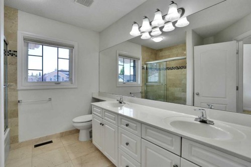 132 Evergreen Close Sw, Calgary, AB - Indoor Photo Showing Bathroom