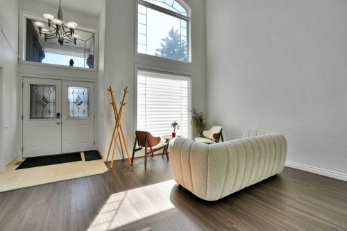 132 Evergreen Close Sw, Calgary, AB - Indoor