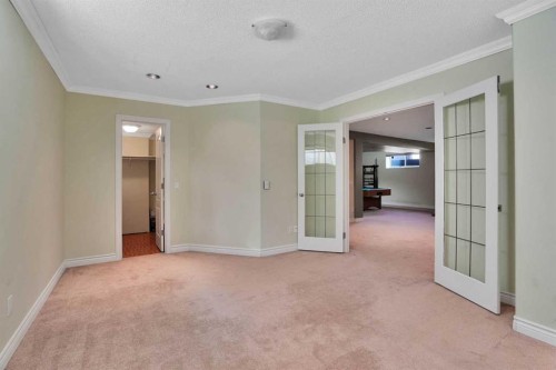132 Evergreen Close Sw, Calgary, AB - Indoor Photo Showing Other Room