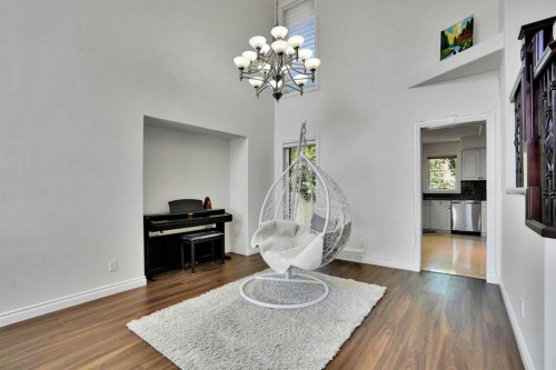 132 Evergreen Close Sw, Calgary, AB - Indoor Photo Showing Other Room