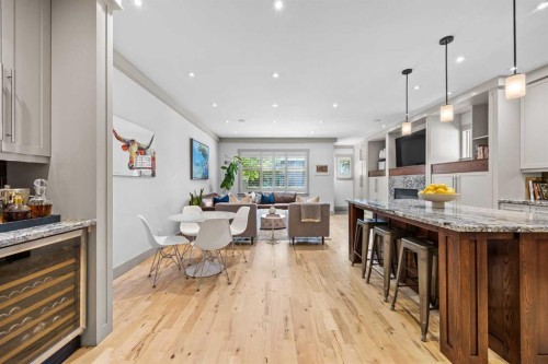 211 32 Avenue Nw, Calgary, AB - Indoor