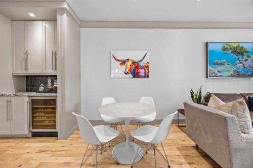 211 32 Avenue Nw, Calgary, AB - Indoor Photo Showing Dining Room