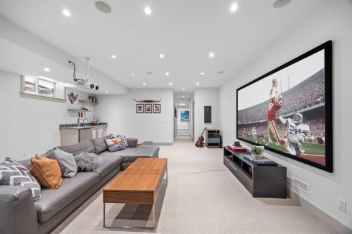 211 32 Avenue Nw, Calgary, AB - Indoor