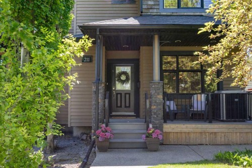 211 32 Avenue Nw, Calgary, AB - Outdoor With Deck Patio Veranda