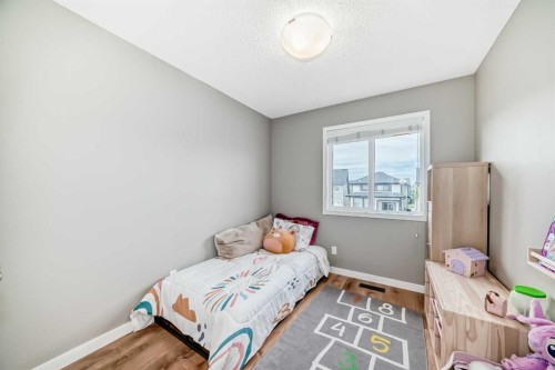 43 Masters Square Se, Calgary, AB - Indoor Photo Showing Bedroom