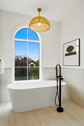 4507 17 Street Sw, Calgary, AB - Indoor Photo Showing Other Room