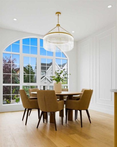 4507 17 Street Sw, Calgary, AB - Indoor Photo Showing Dining Room