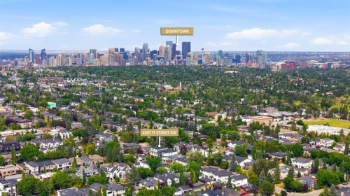 4507 17 Street Sw, Calgary, AB - Outdoor With View