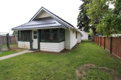 4915 52 Avenue Eckville, AB T0M 0X0