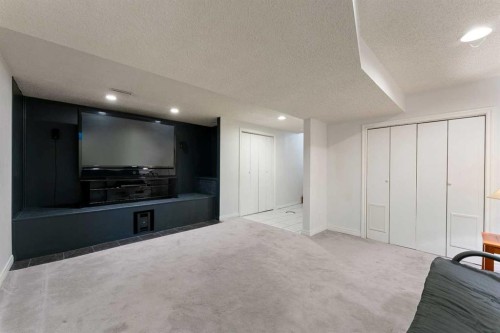 79 Templegreen Place Ne, Calgary, AB - Indoor Photo Showing Other Room
