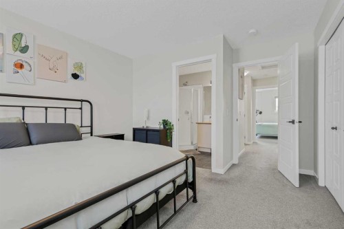 162 Chinook Gate Boulevard Sw, Airdrie, AB - Indoor Photo Showing Bedroom