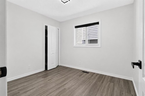 250 Bridlewood Circle Sw, Calgary, AB - Indoor Photo Showing Other Room