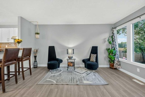 3046 32A Avenue Se, Calgary, AB - Indoor