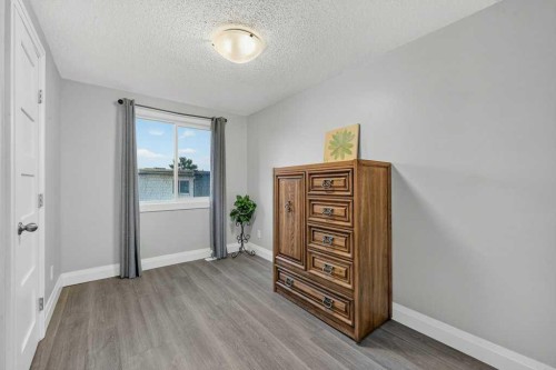 3046 32A Avenue Se, Calgary, AB - Indoor